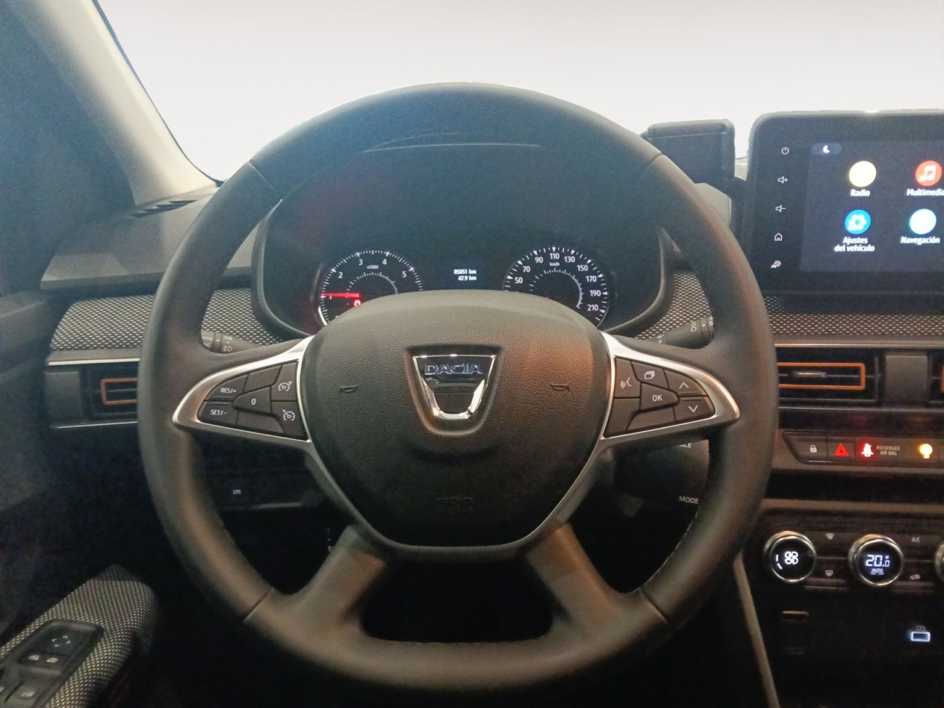 Dacia Sandero - 11