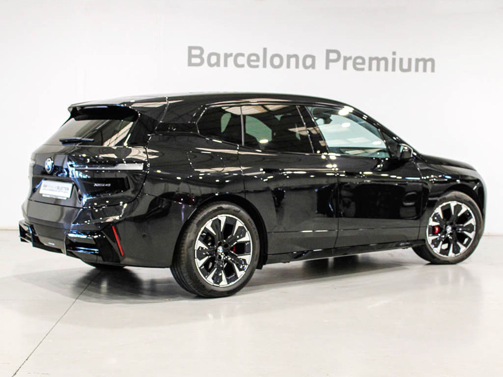 BMW iX - 4