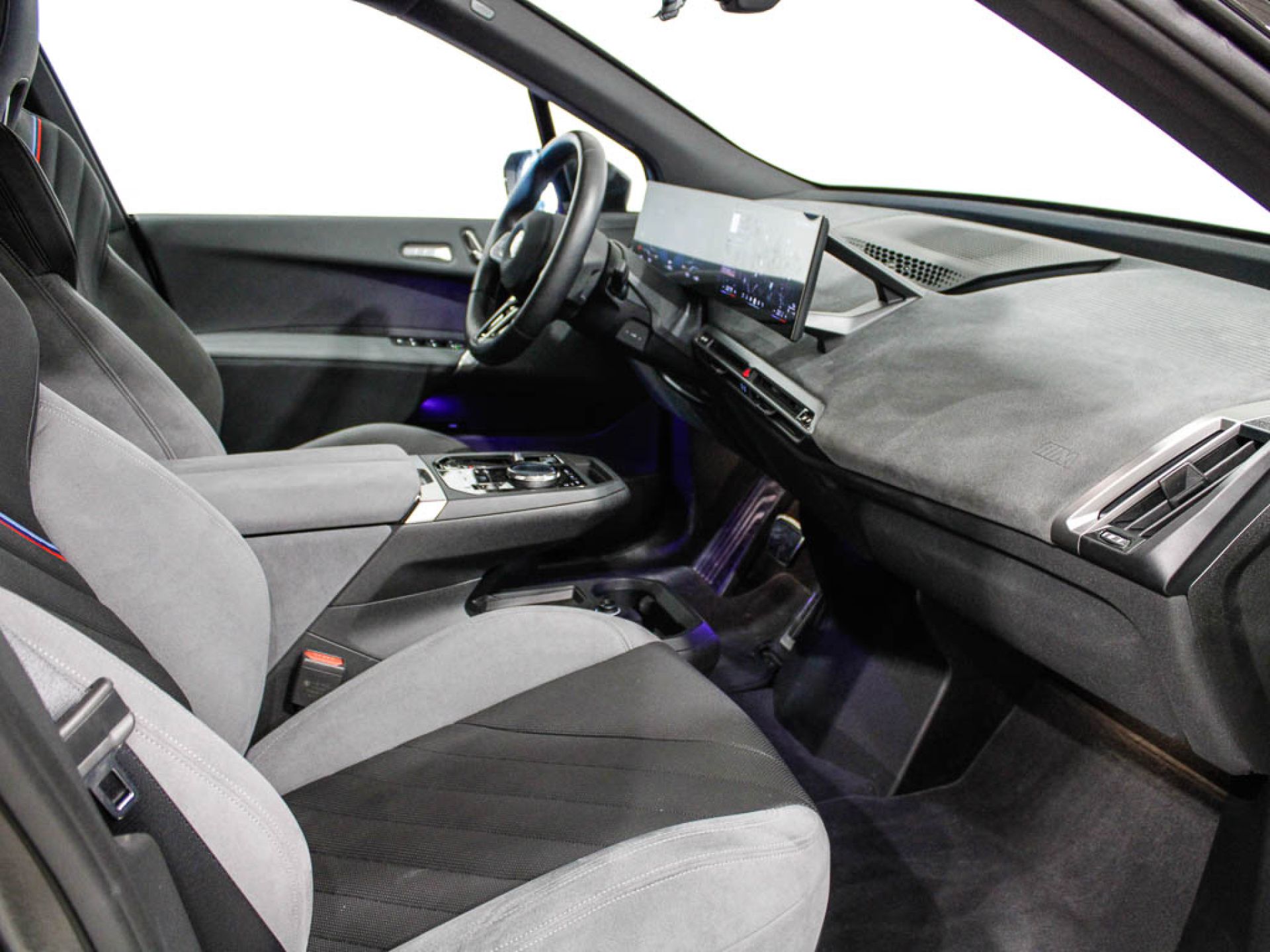 BMW iX - 8