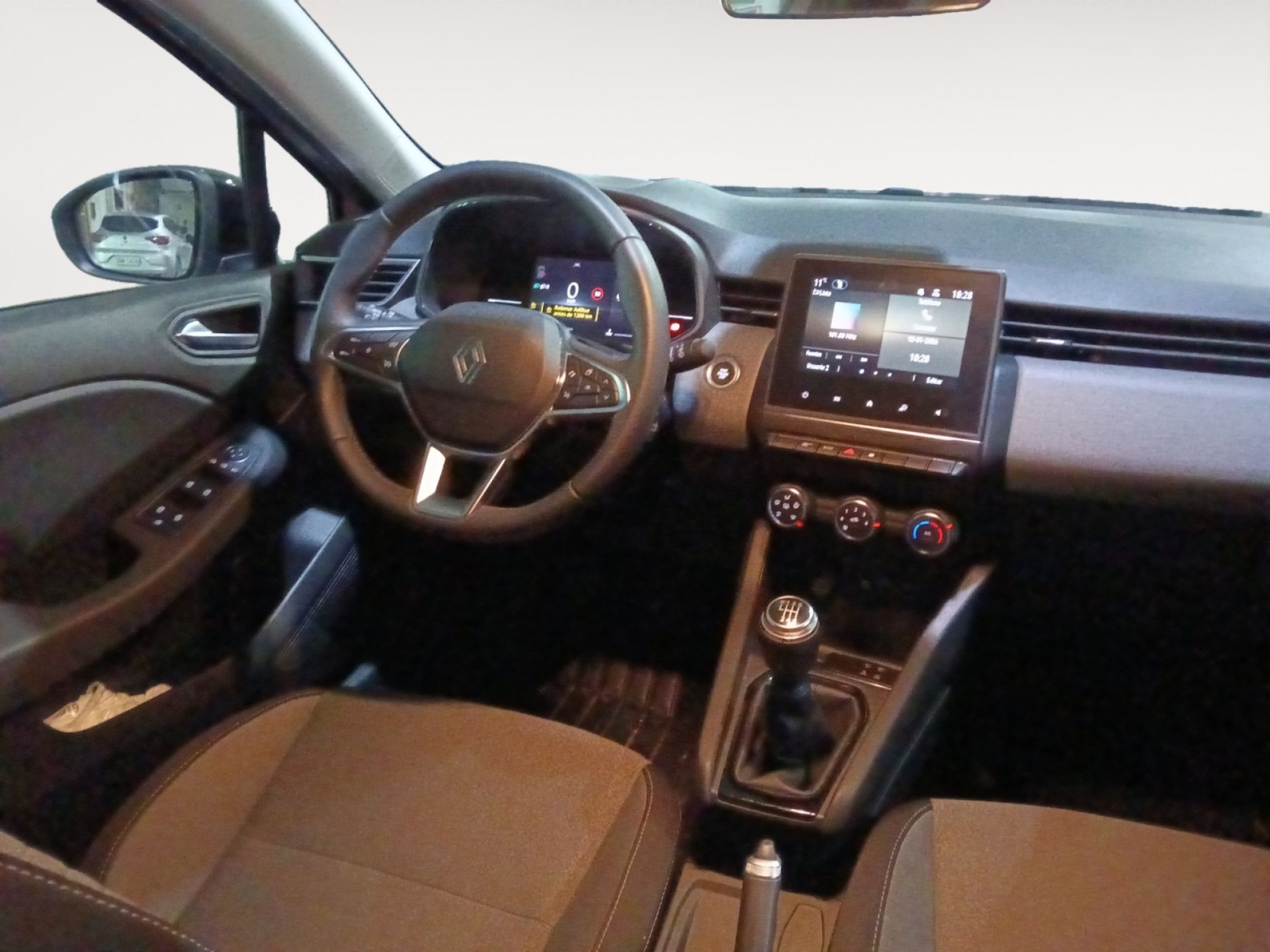 Renault Clio - 8