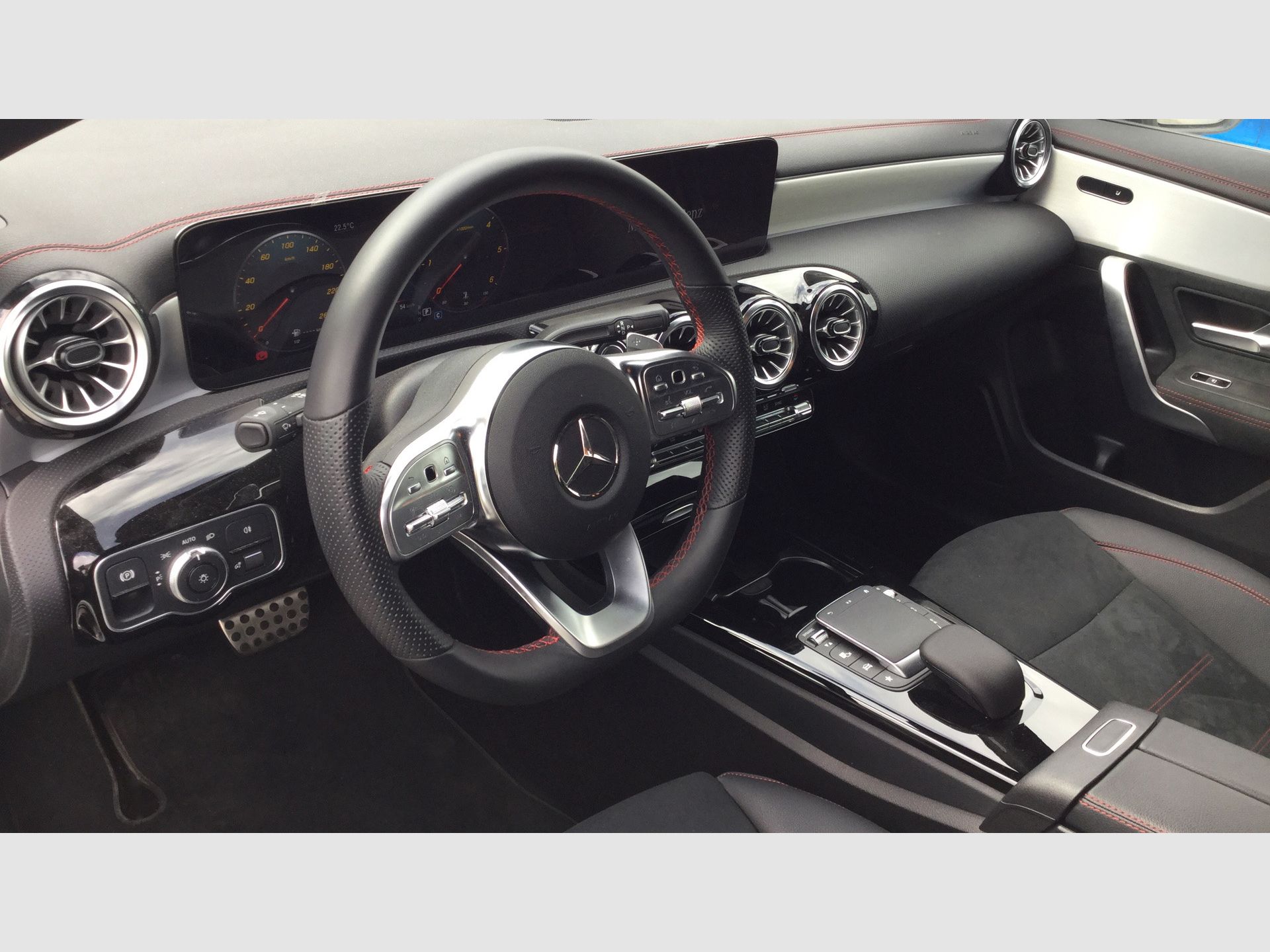 Mercedes-Benz CLA - 4