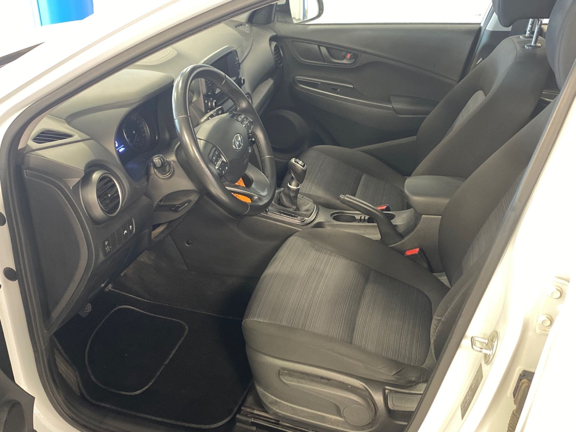 Hyundai Kona - 11
