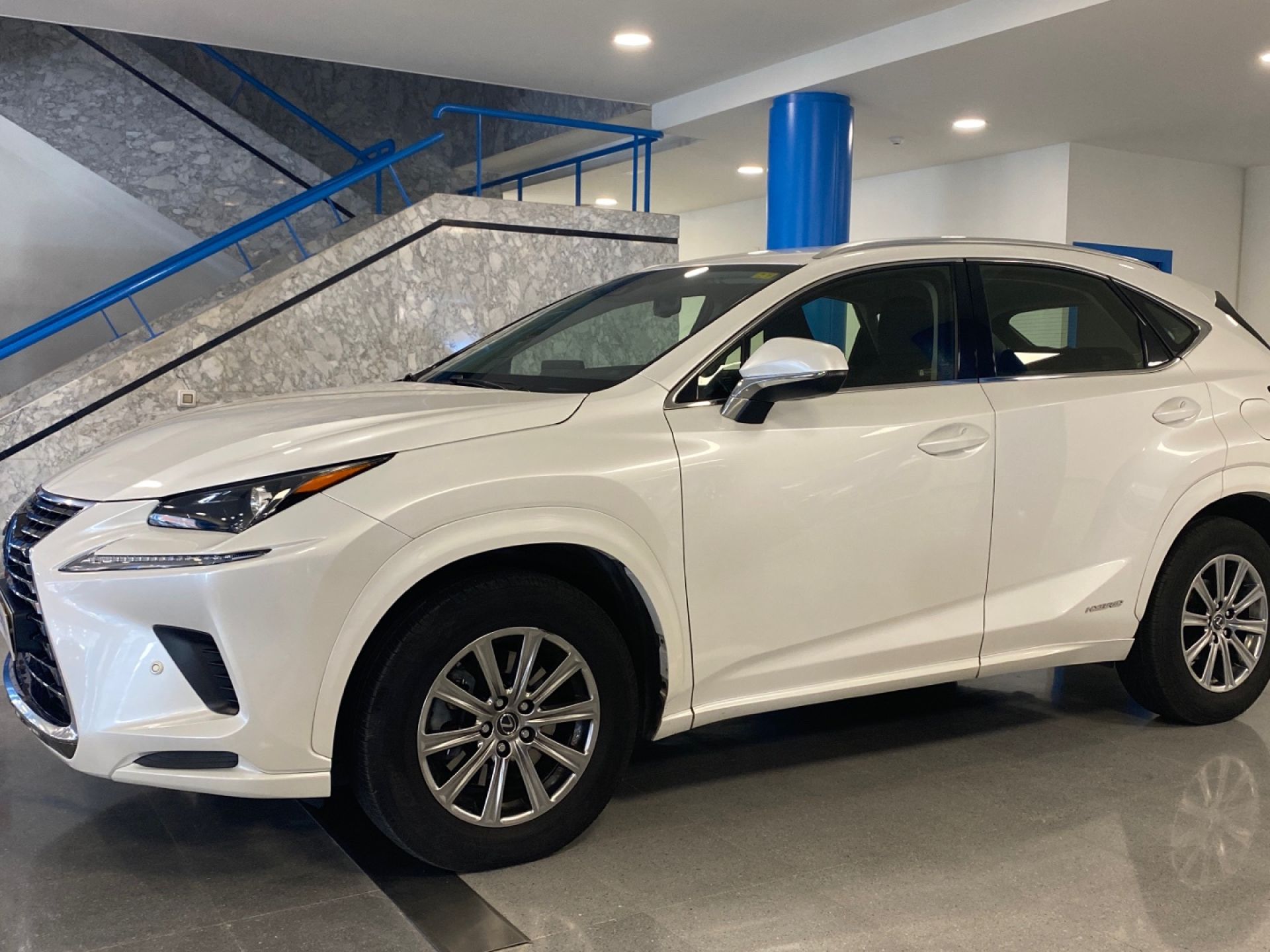LEXUS NX - 4