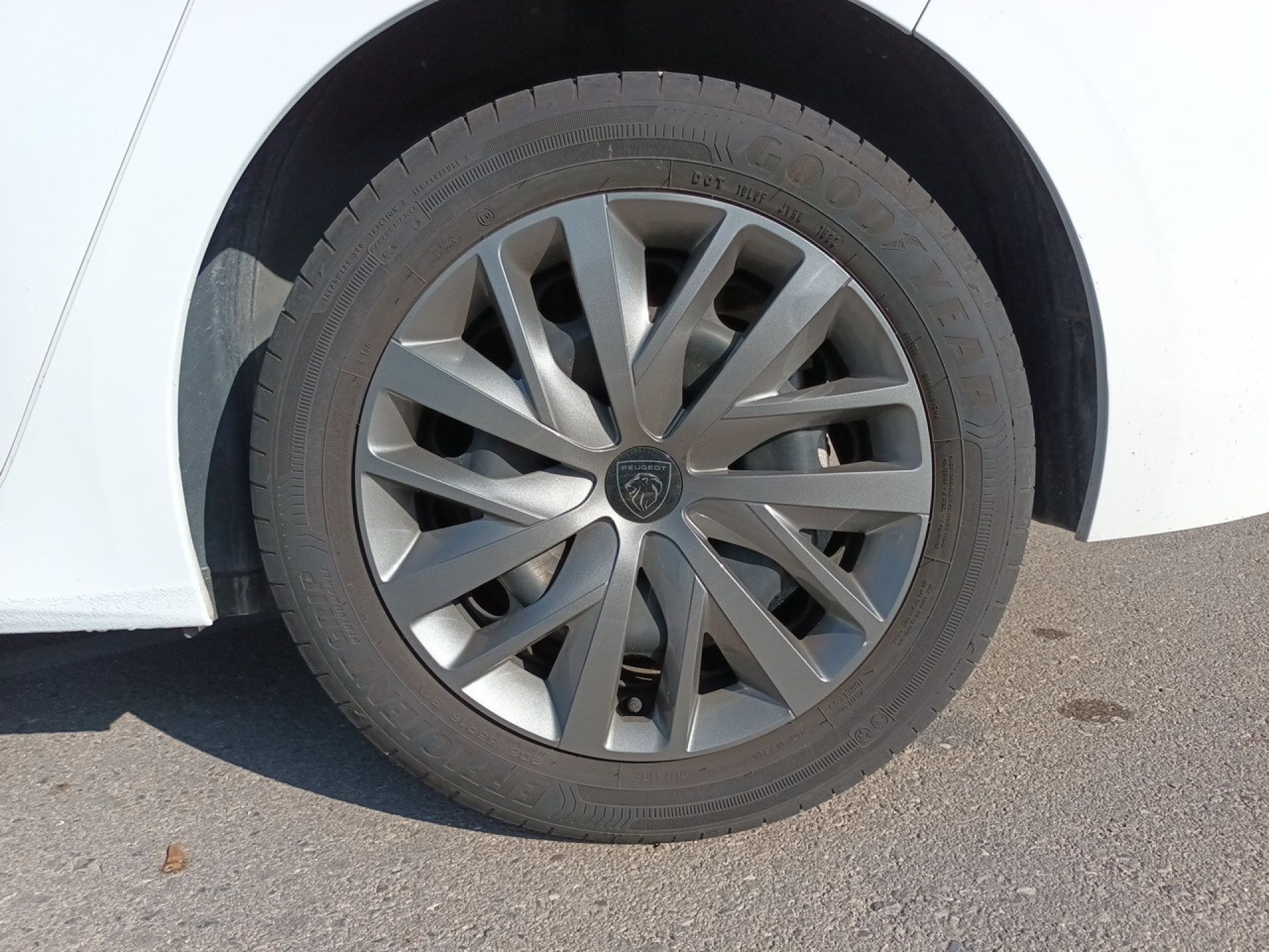 Peugeot 308 - 8