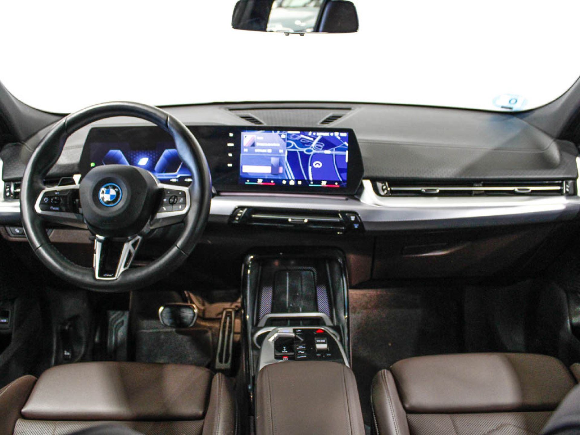 BMW ix2 - 7