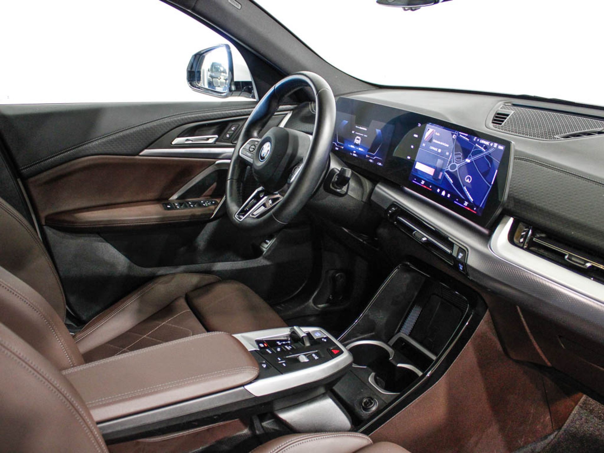 BMW ix2 - 8