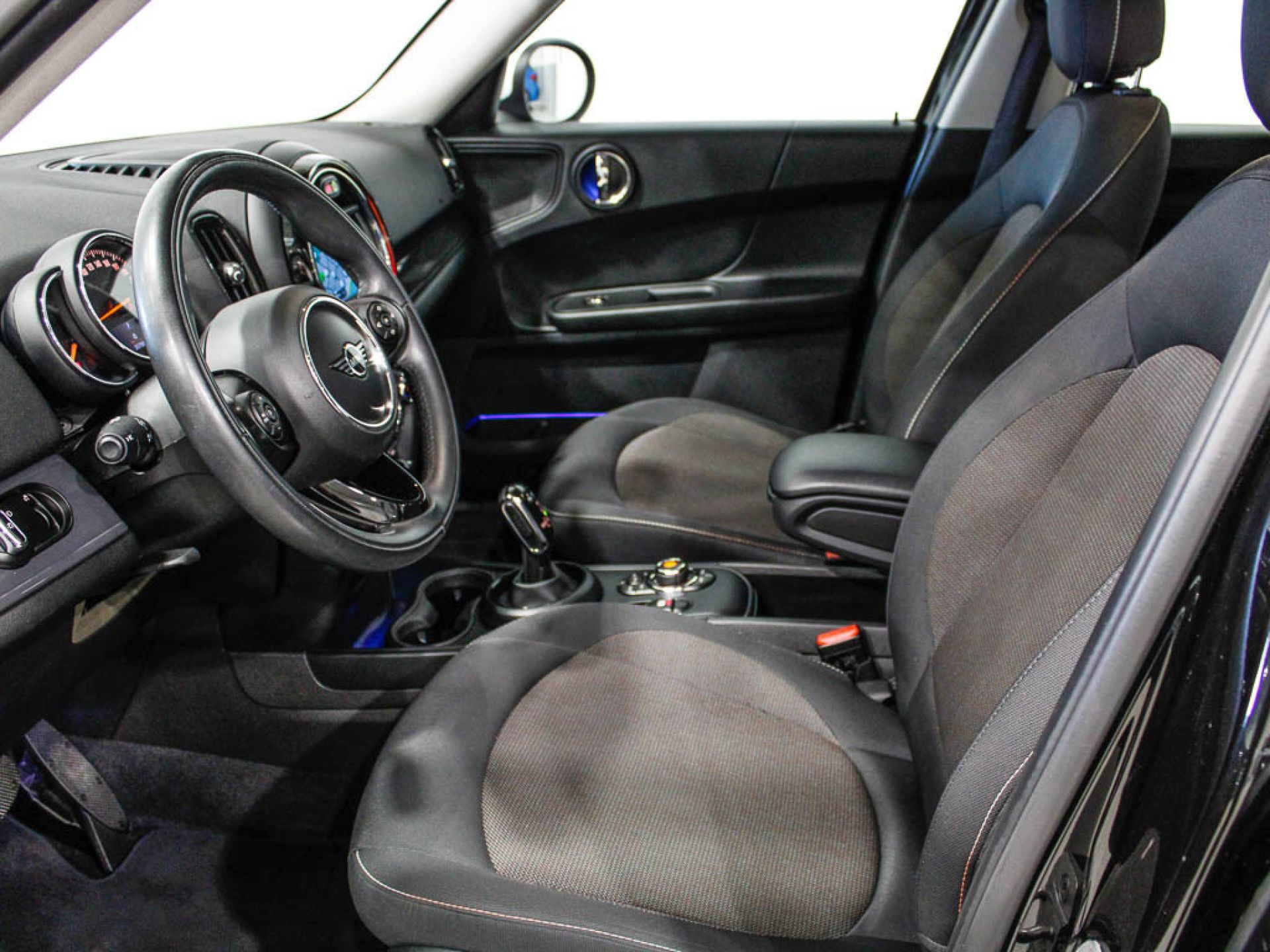 Mini Countryman - 10