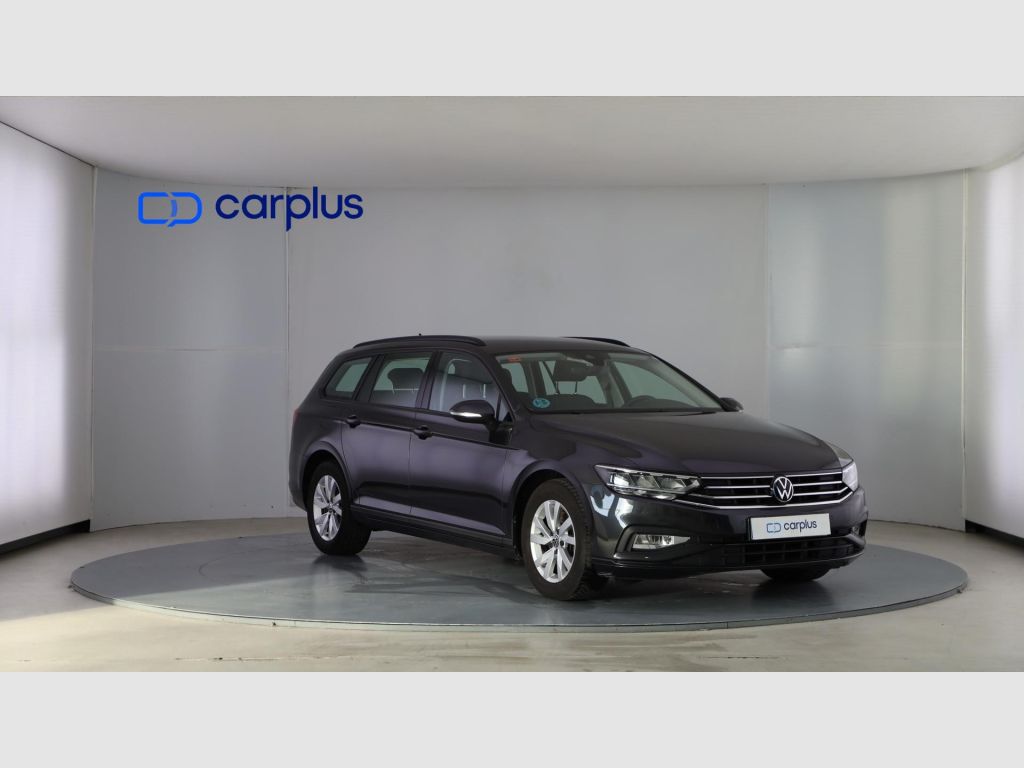 Volkswagen Passat - 2
