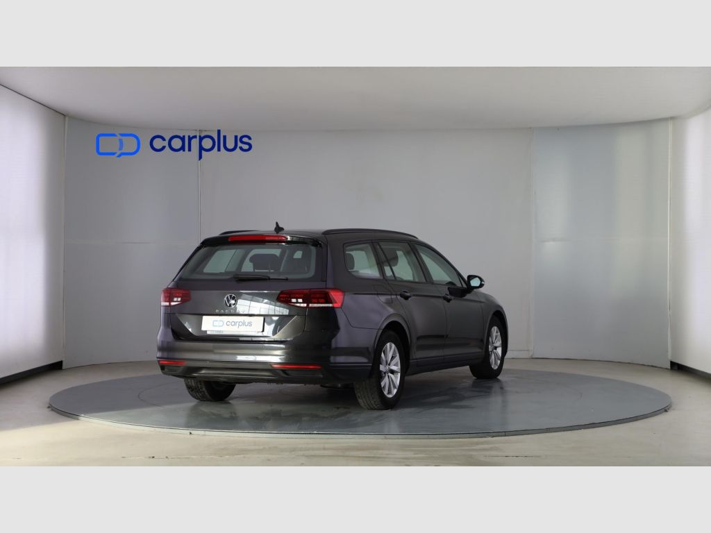 Volkswagen Passat - 7