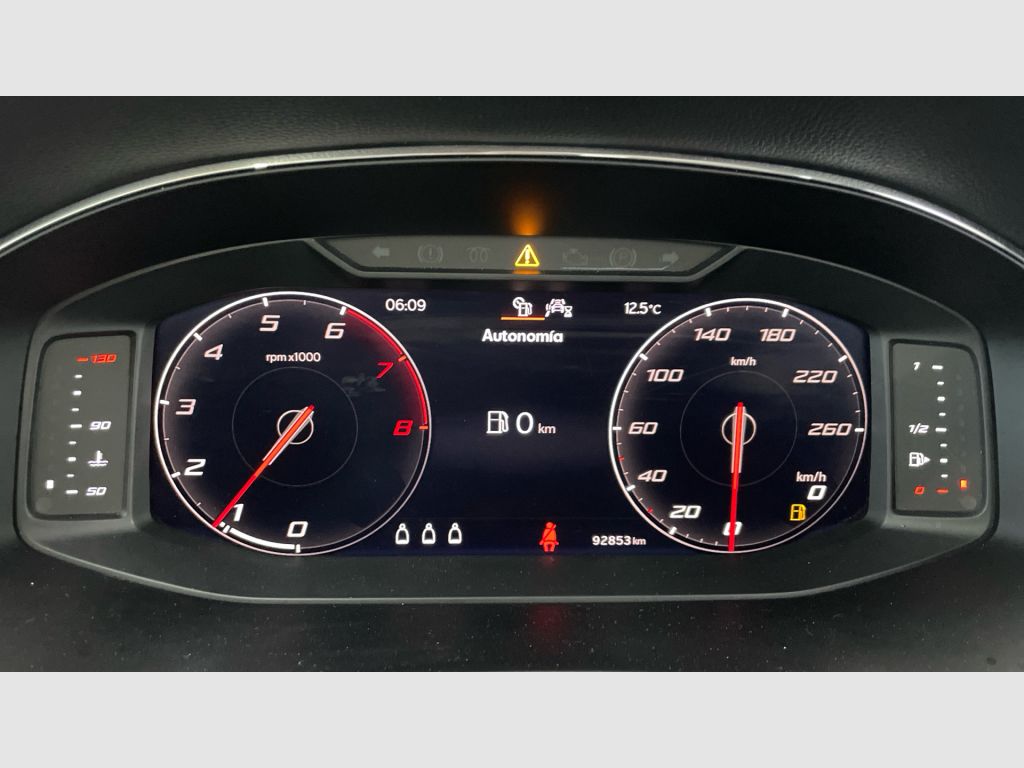 SEAT Arona - 10