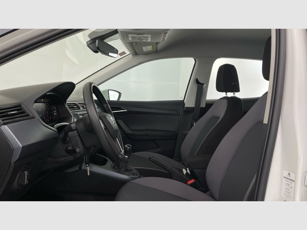 SEAT Arona - 12