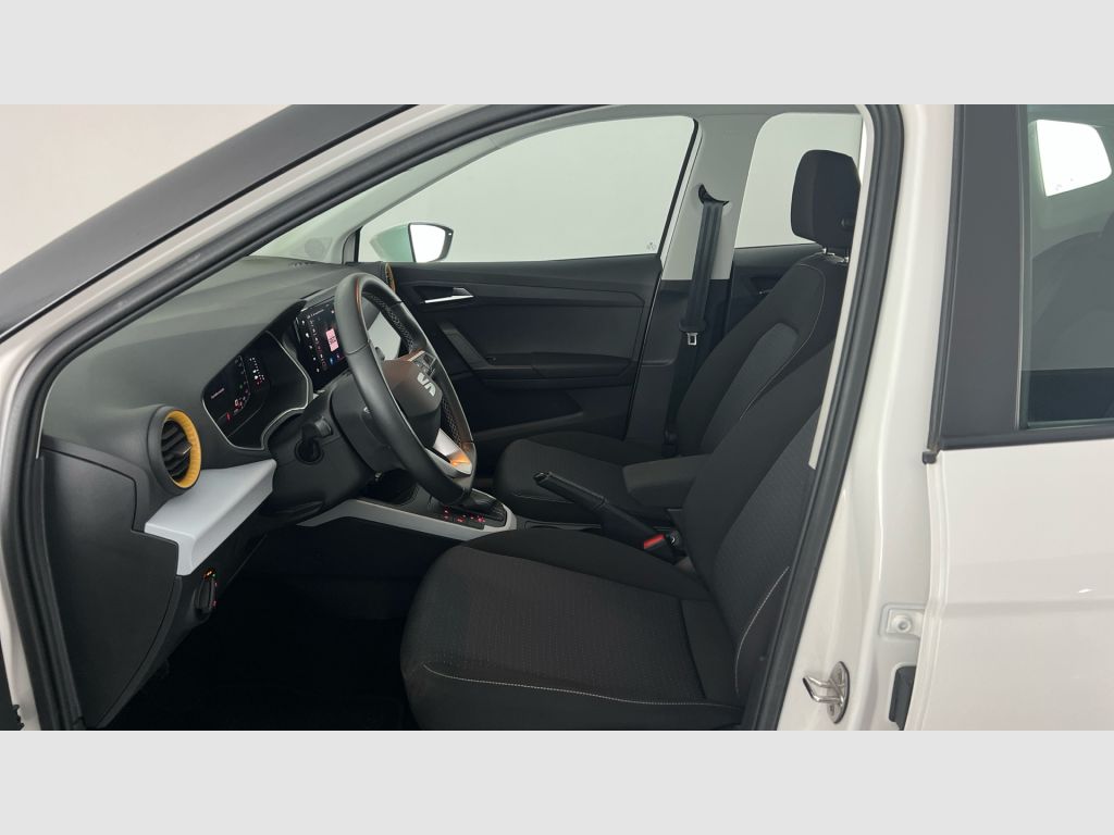 SEAT Arona - 12