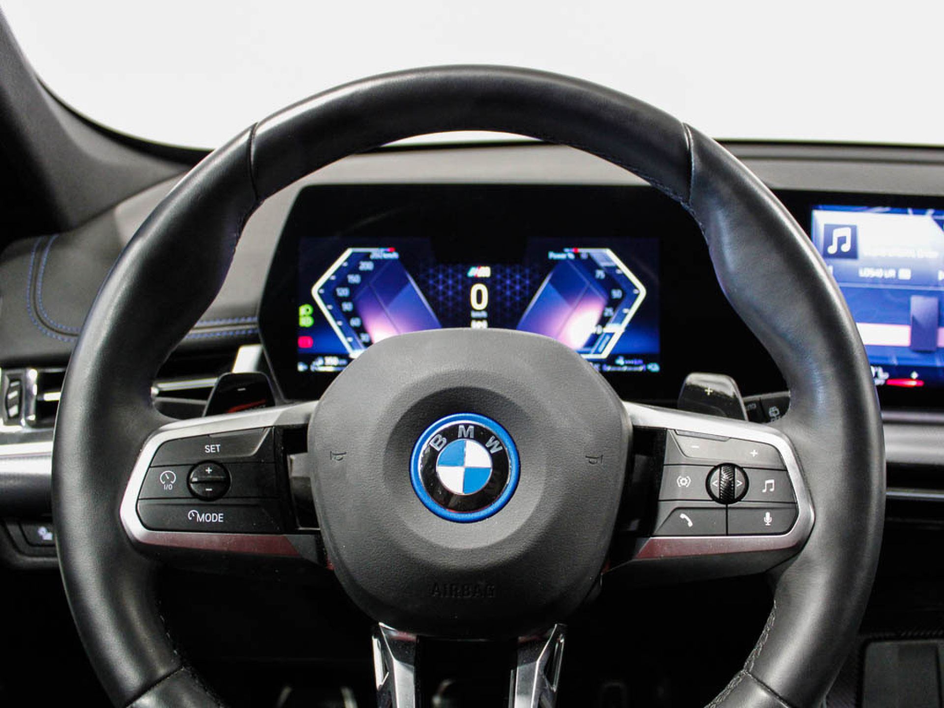 BMW X1 - 12