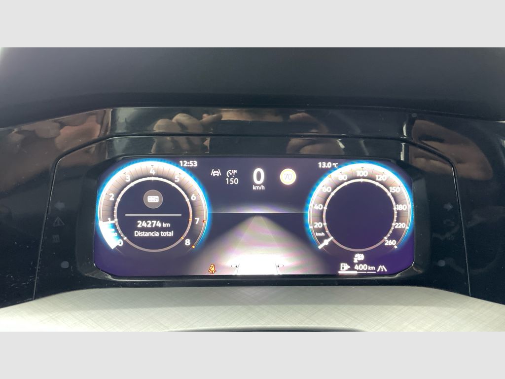 Volkswagen Golf - 10