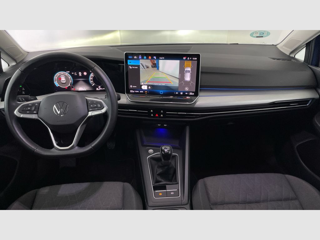 Volkswagen Golf - 11