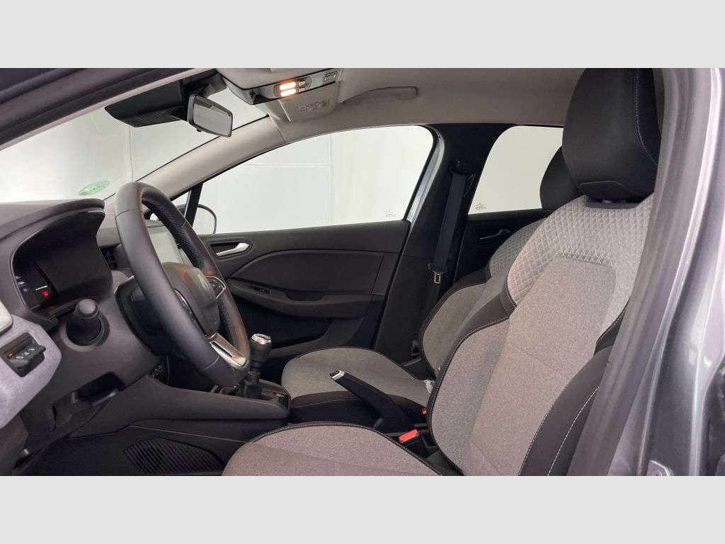 Renault Clio - 11