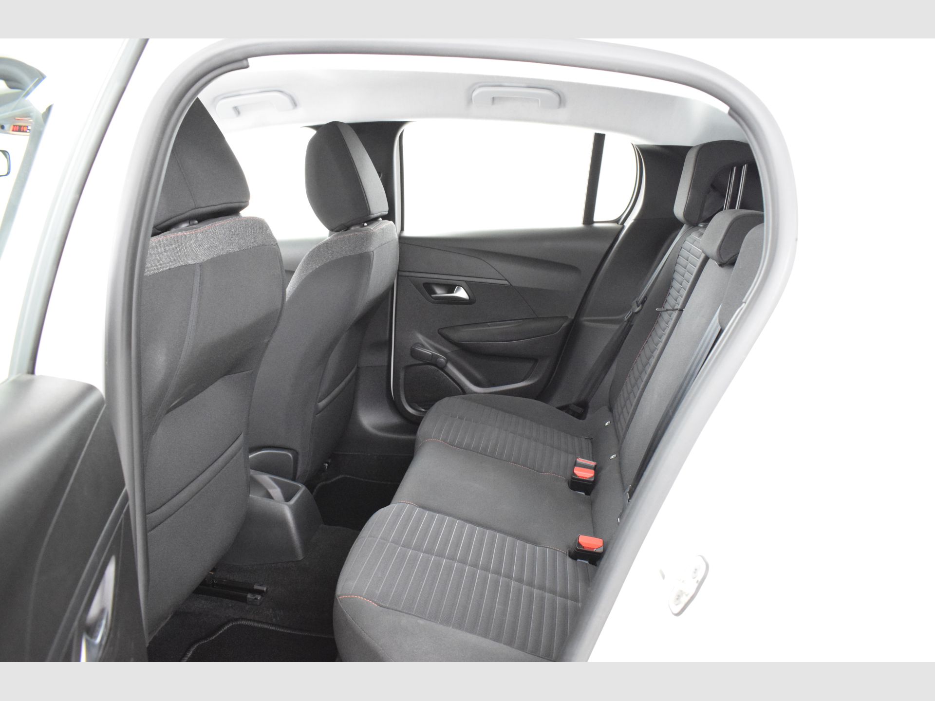 Peugeot 208 - 5