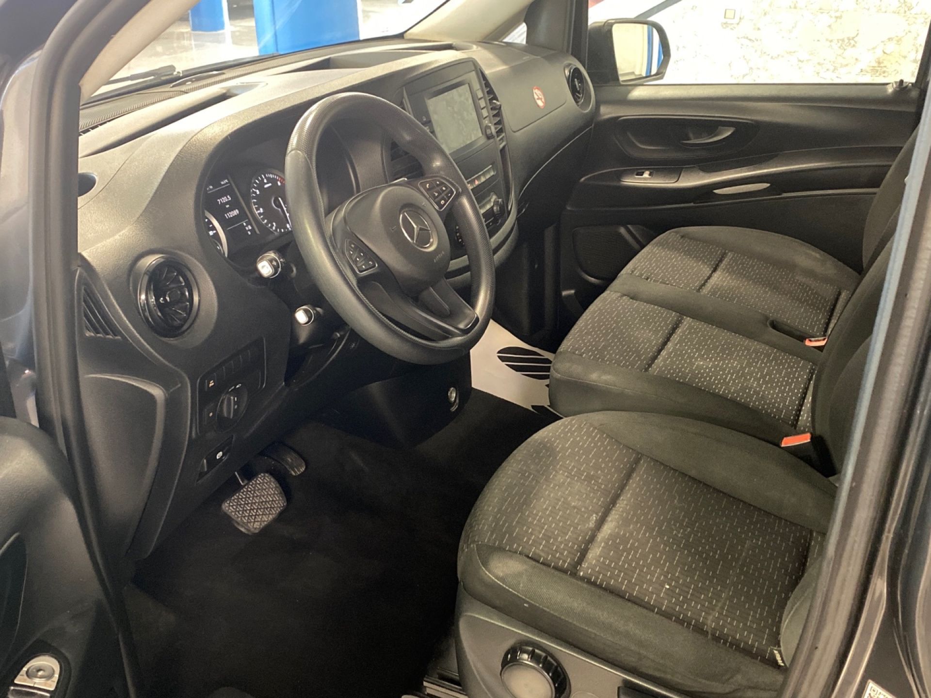 Mercedes-Benz Vito - 11