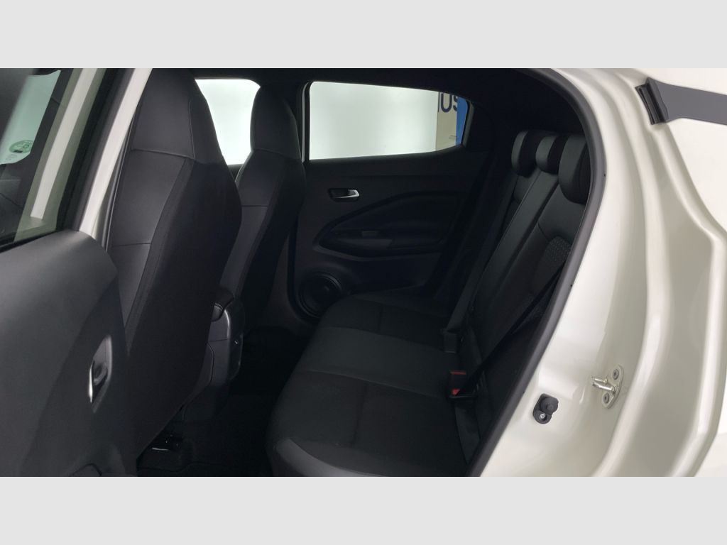 Nissan JUKE - 12