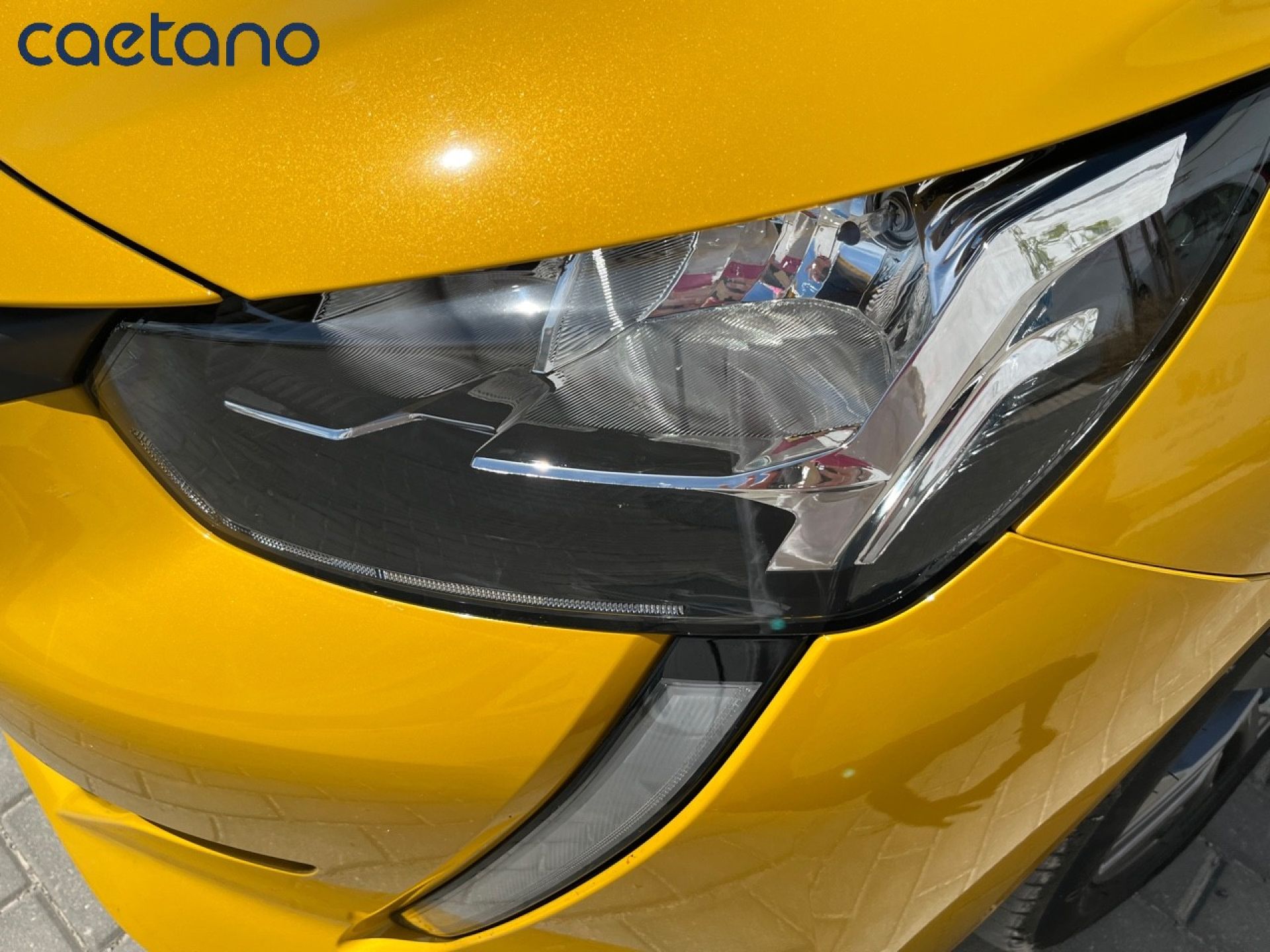 Peugeot 208 - 9