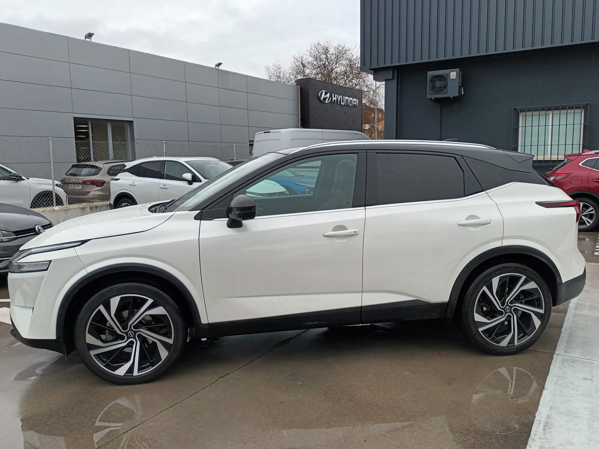 Nissan Qashqai - 2