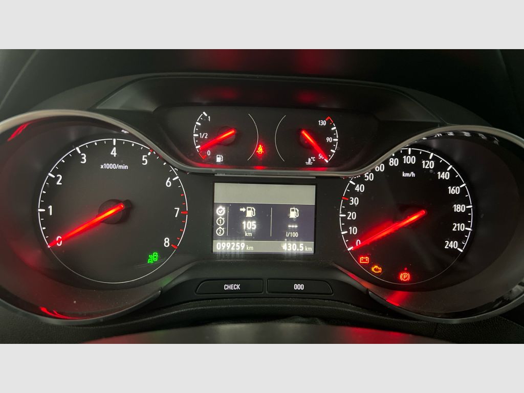 Opel Crossland X - 10