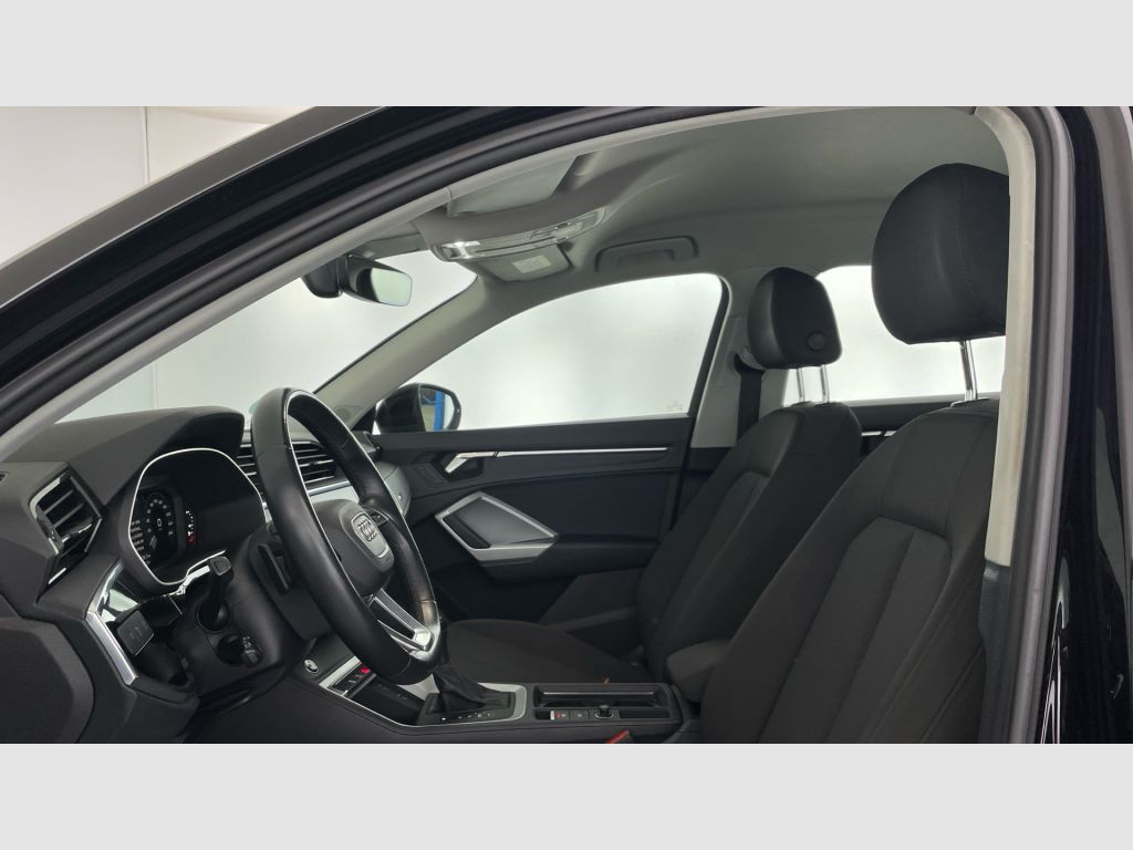 Audi Q3 - 11