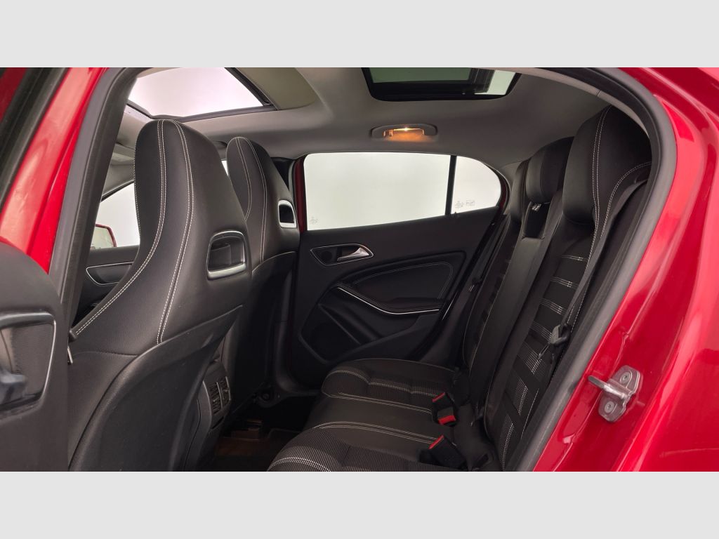Mercedes-Benz Clase GLA - 12