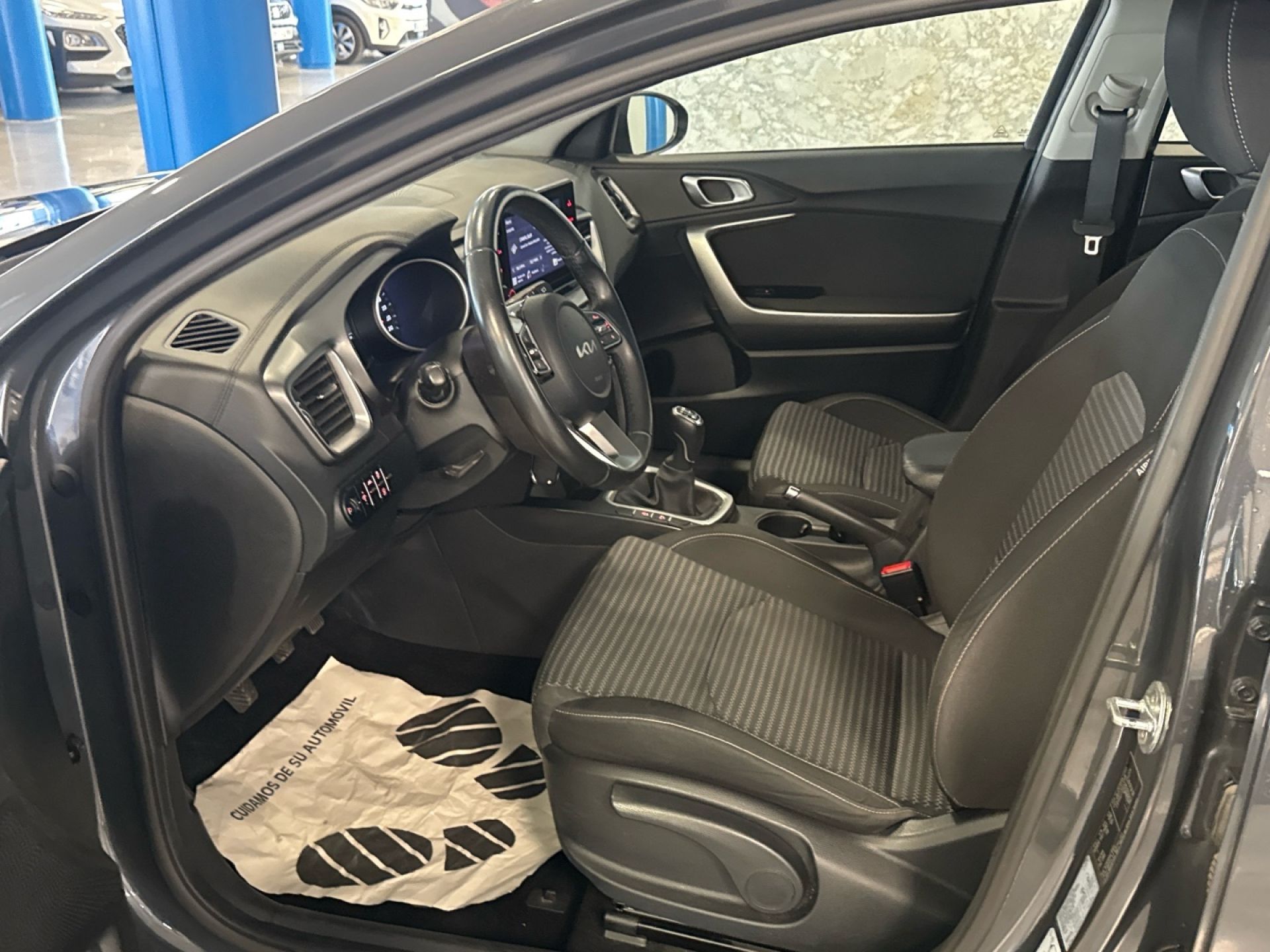 Kia XCeed - 10