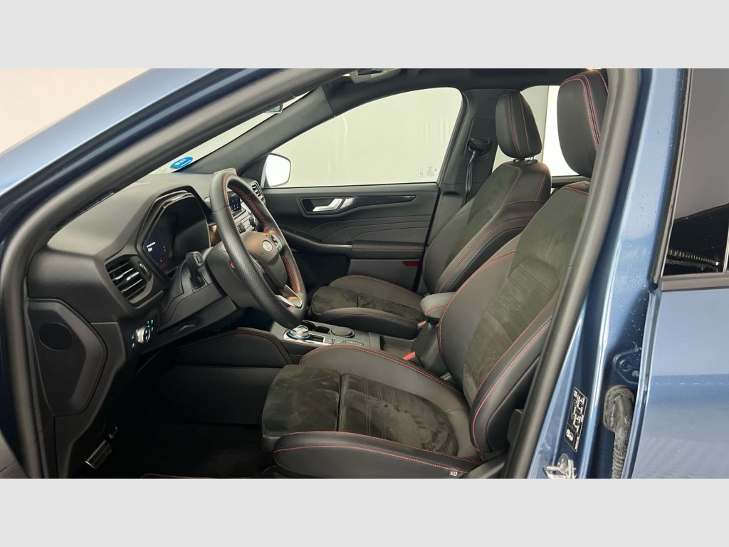 Ford Kuga - 12