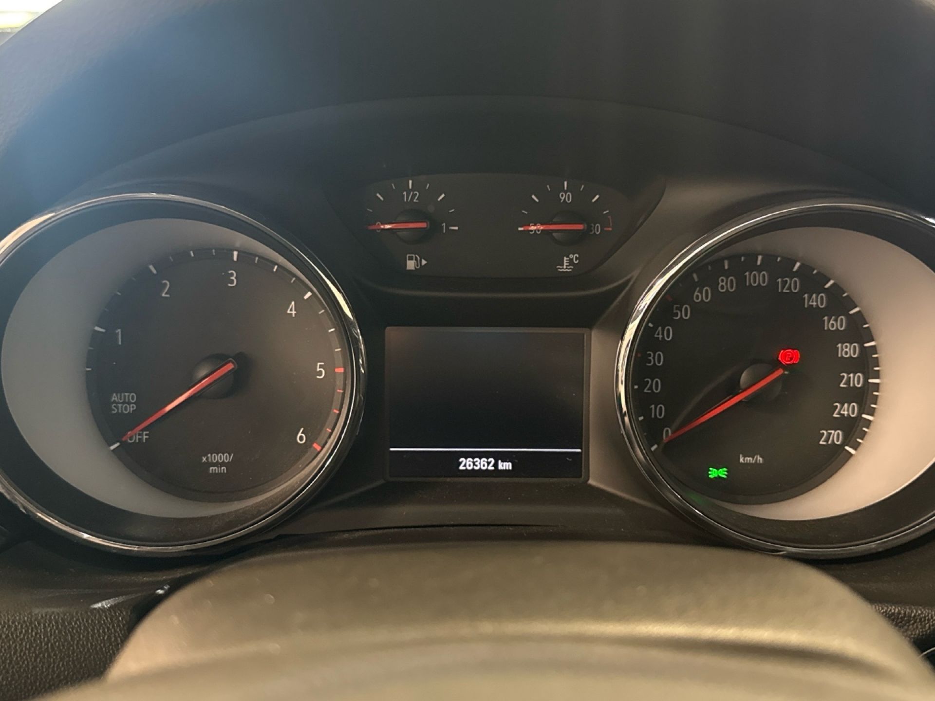 Opel Insignia - 8