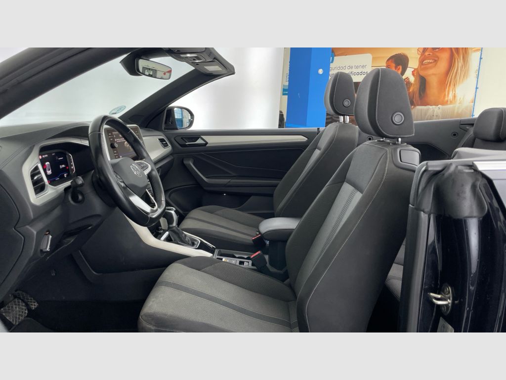 Volkswagen T-Roc - 11