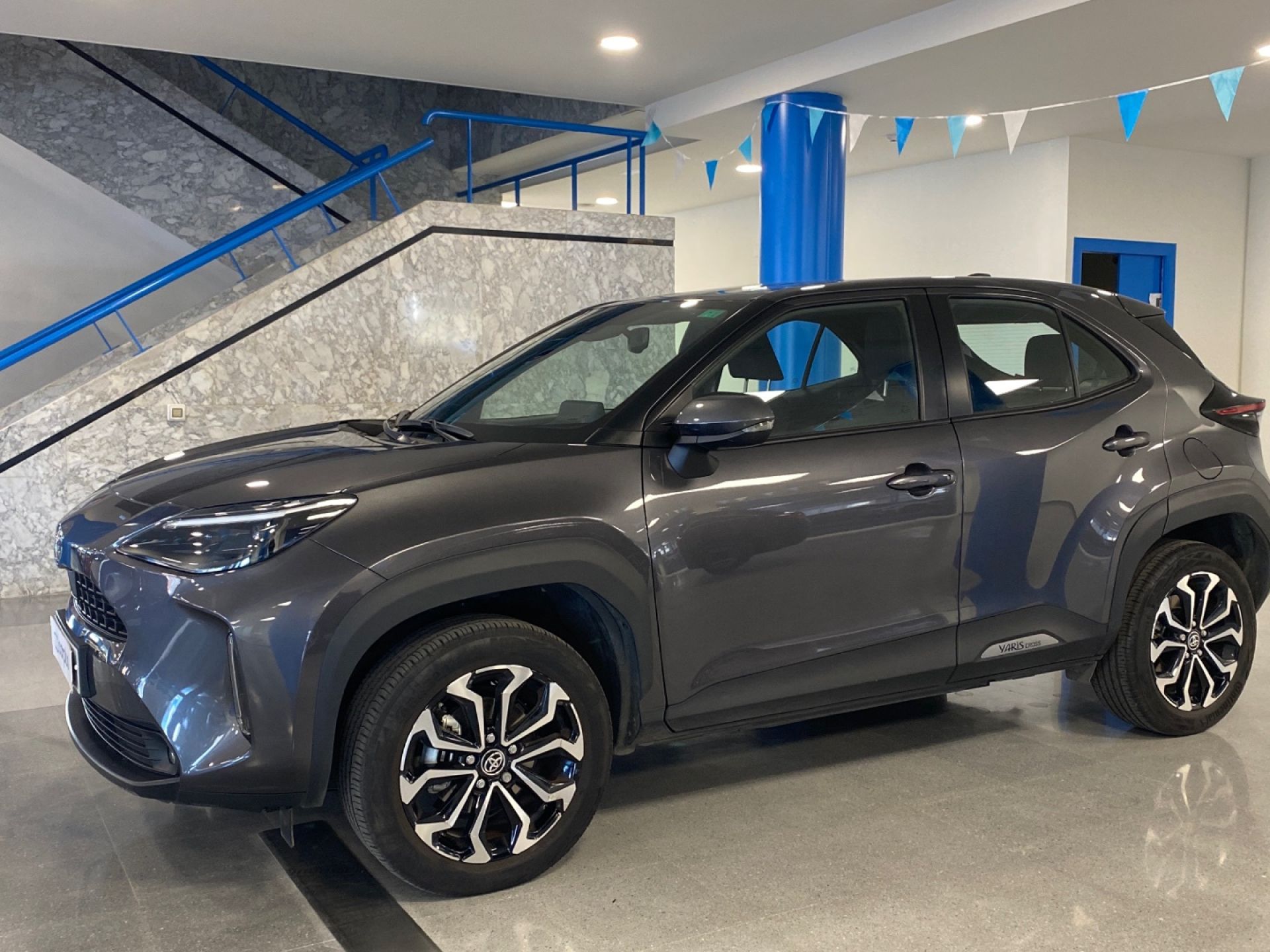 TOYOTA Yaris Cross - 4