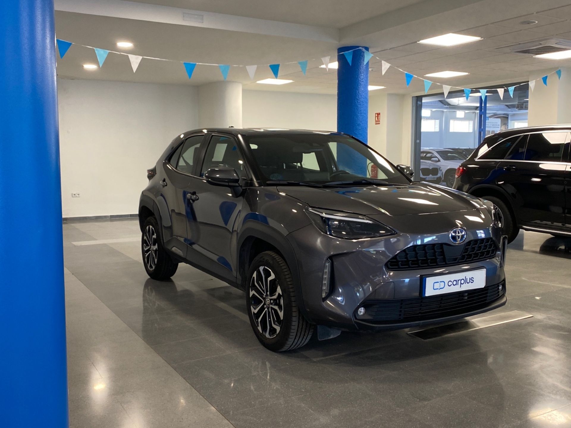 TOYOTA Yaris Cross - 2