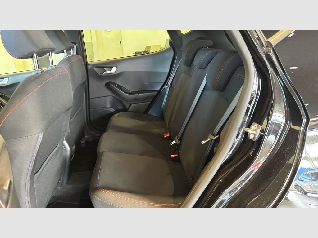Ford Fiesta - 12
