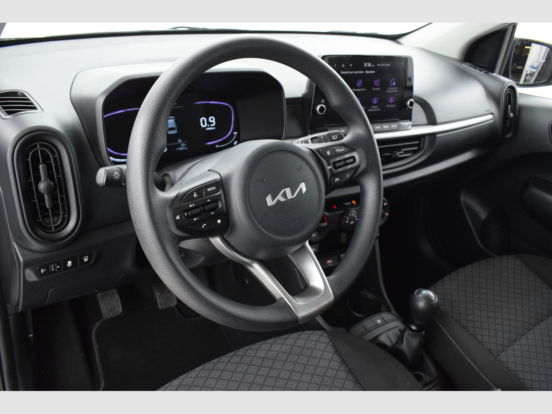 Kia Picanto - 8