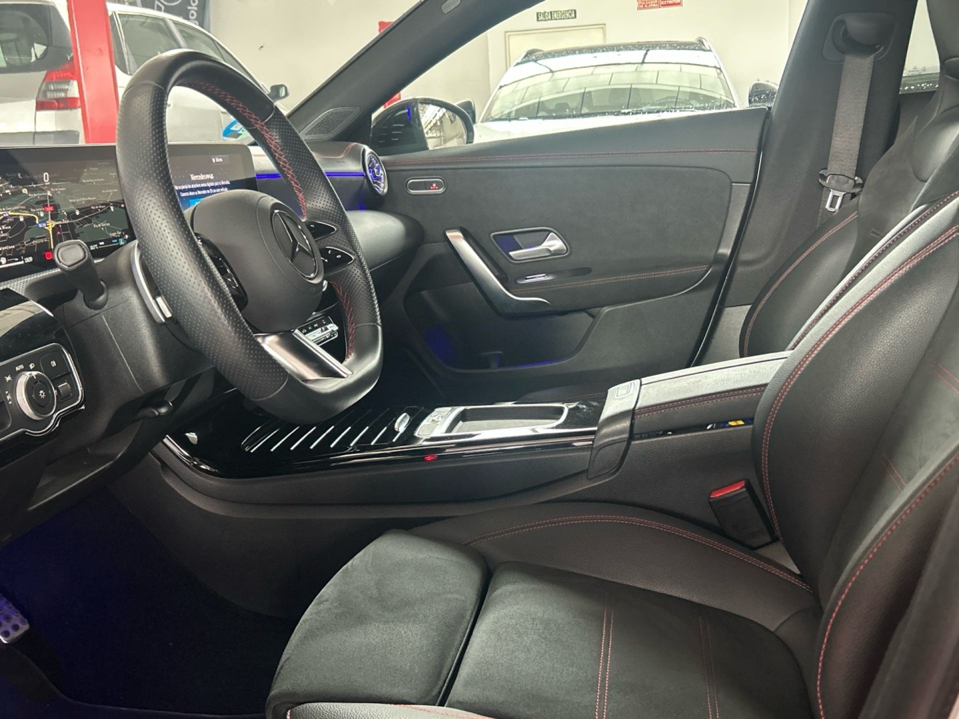 Mercedes-Benz CLA - 10