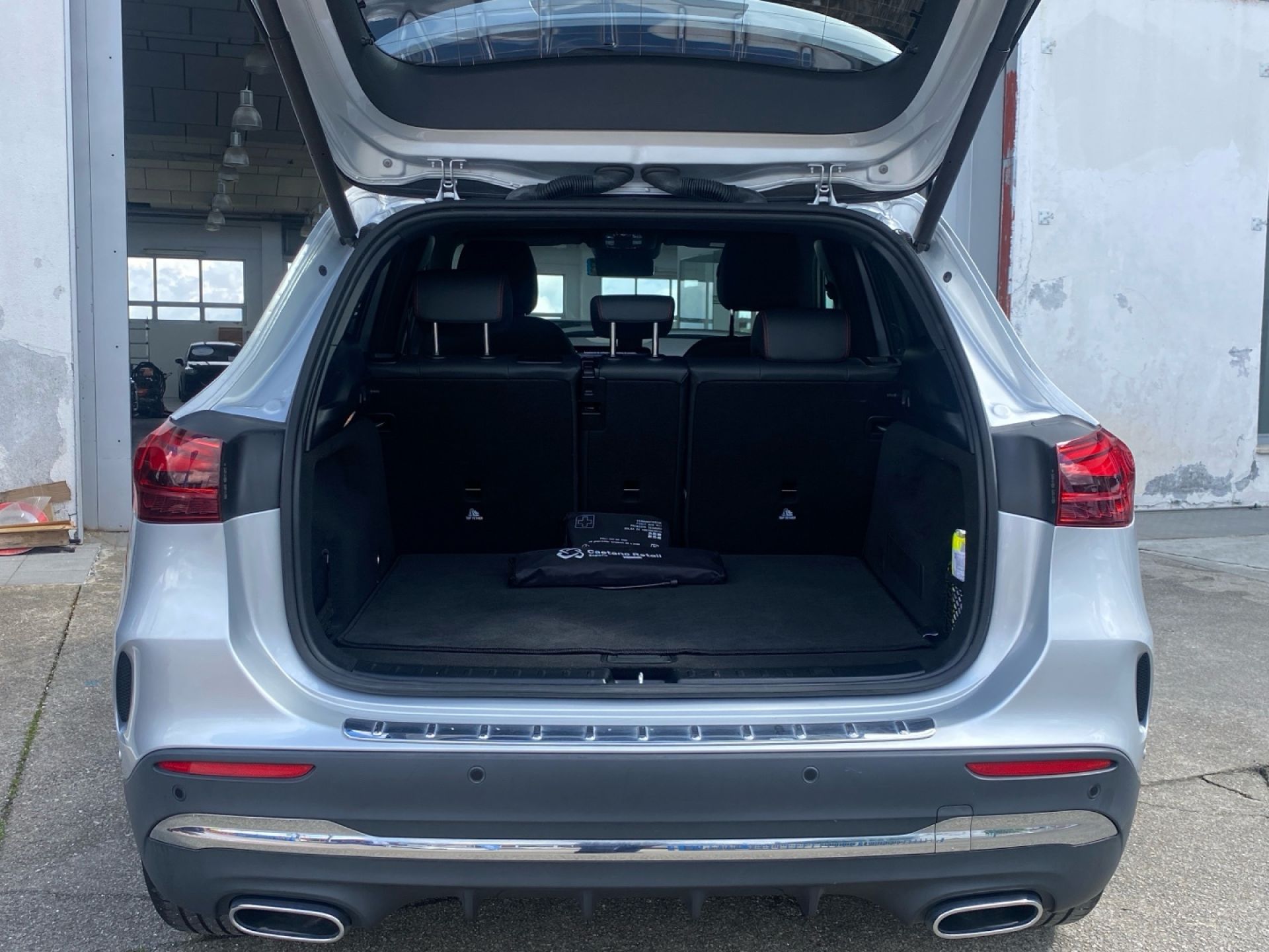 Mercedes-Benz GLA - 10