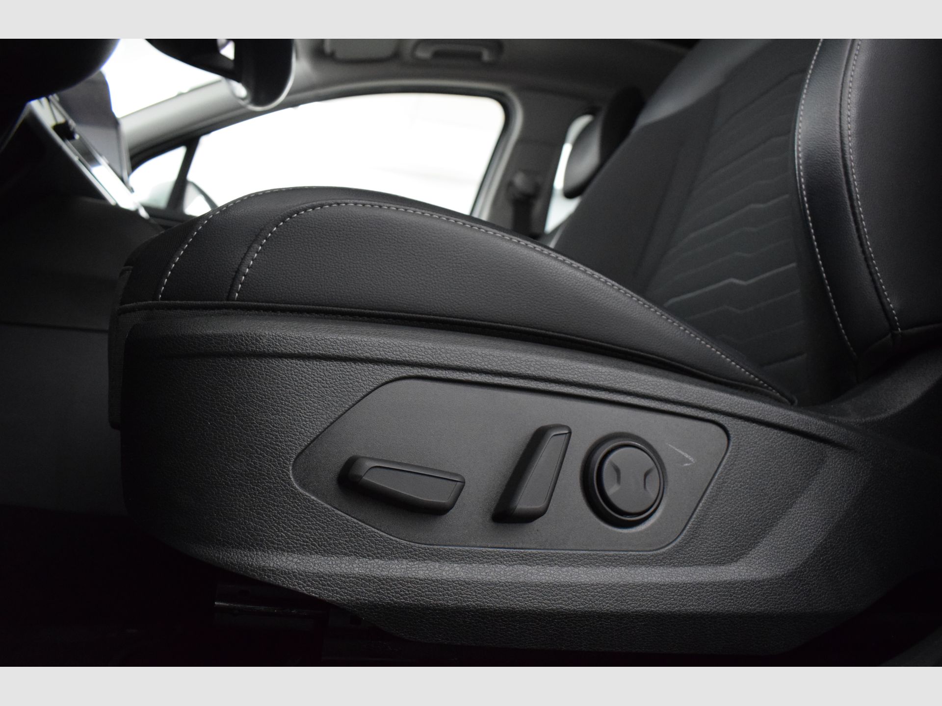 Kia Sportage - 12