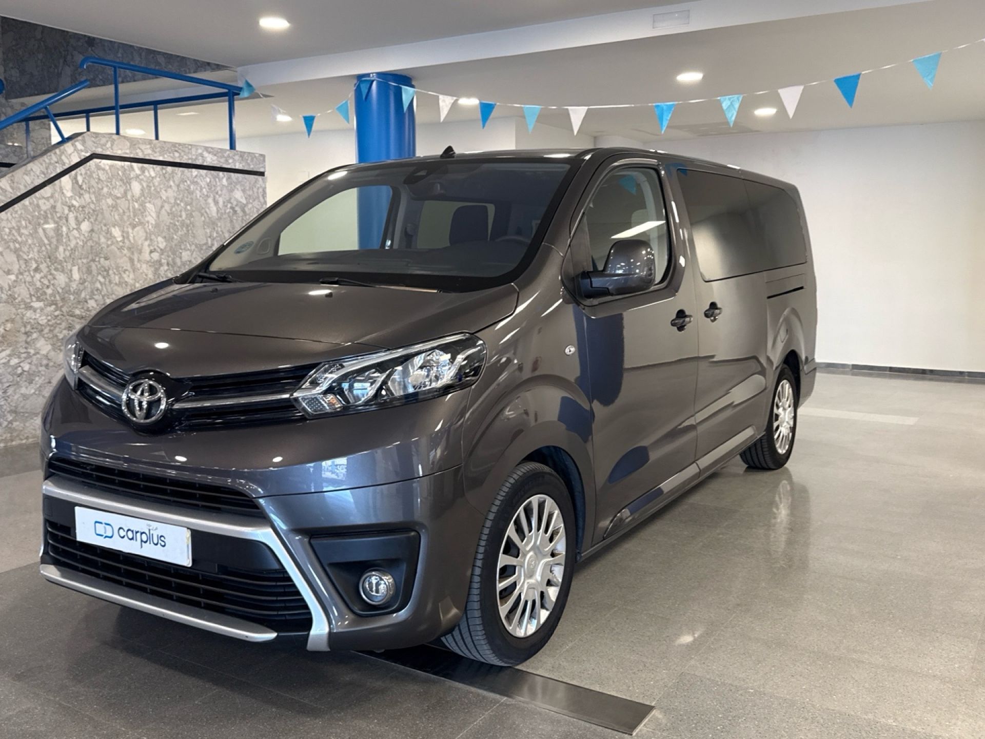 TOYOTA Proace Verso