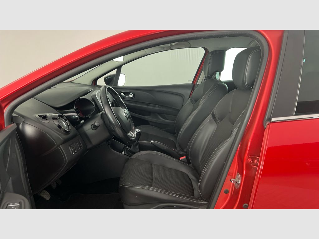 Renault Clio - 12