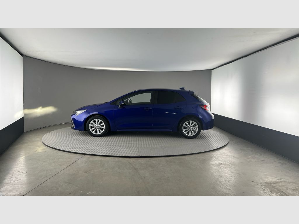 TOYOTA Corolla - 4
