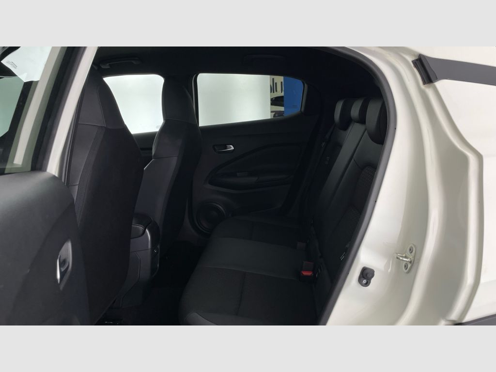 Nissan JUKE - 12