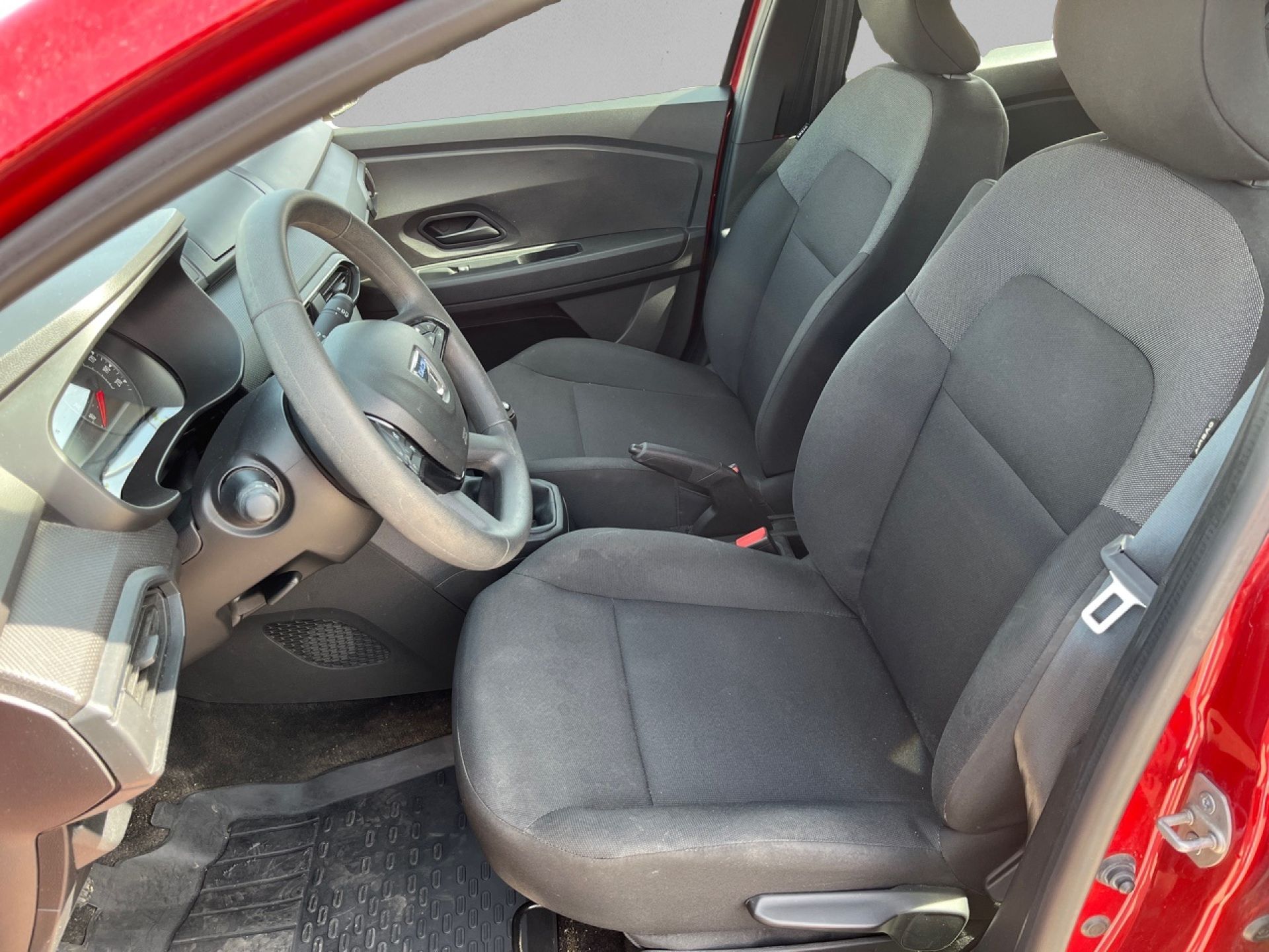 Dacia Sandero - 11