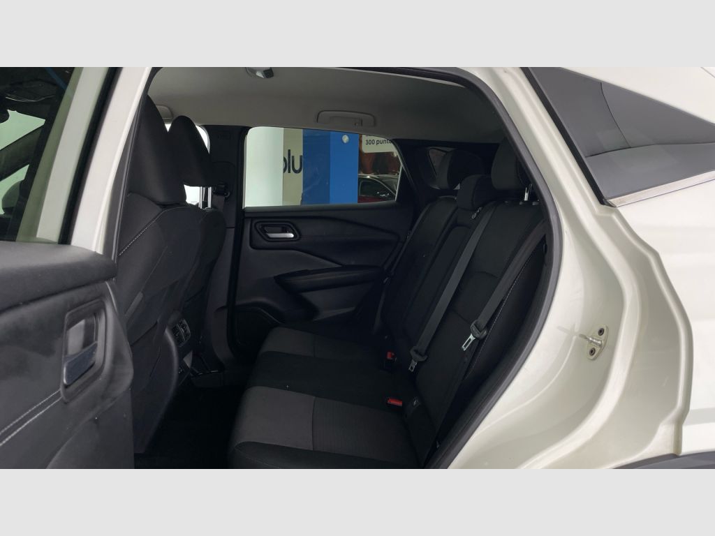 Nissan Qashqai - 12