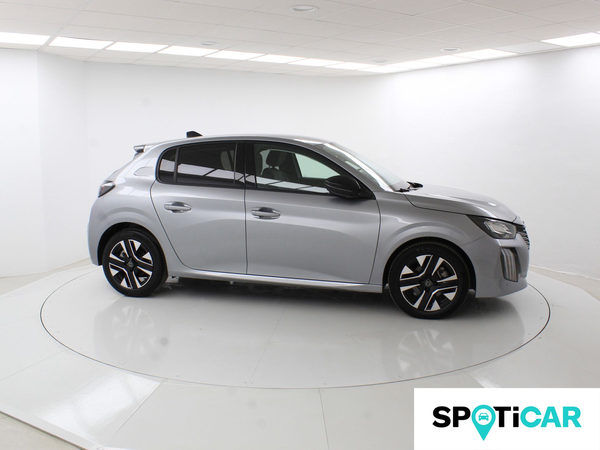 Peugeot 208 - 5
