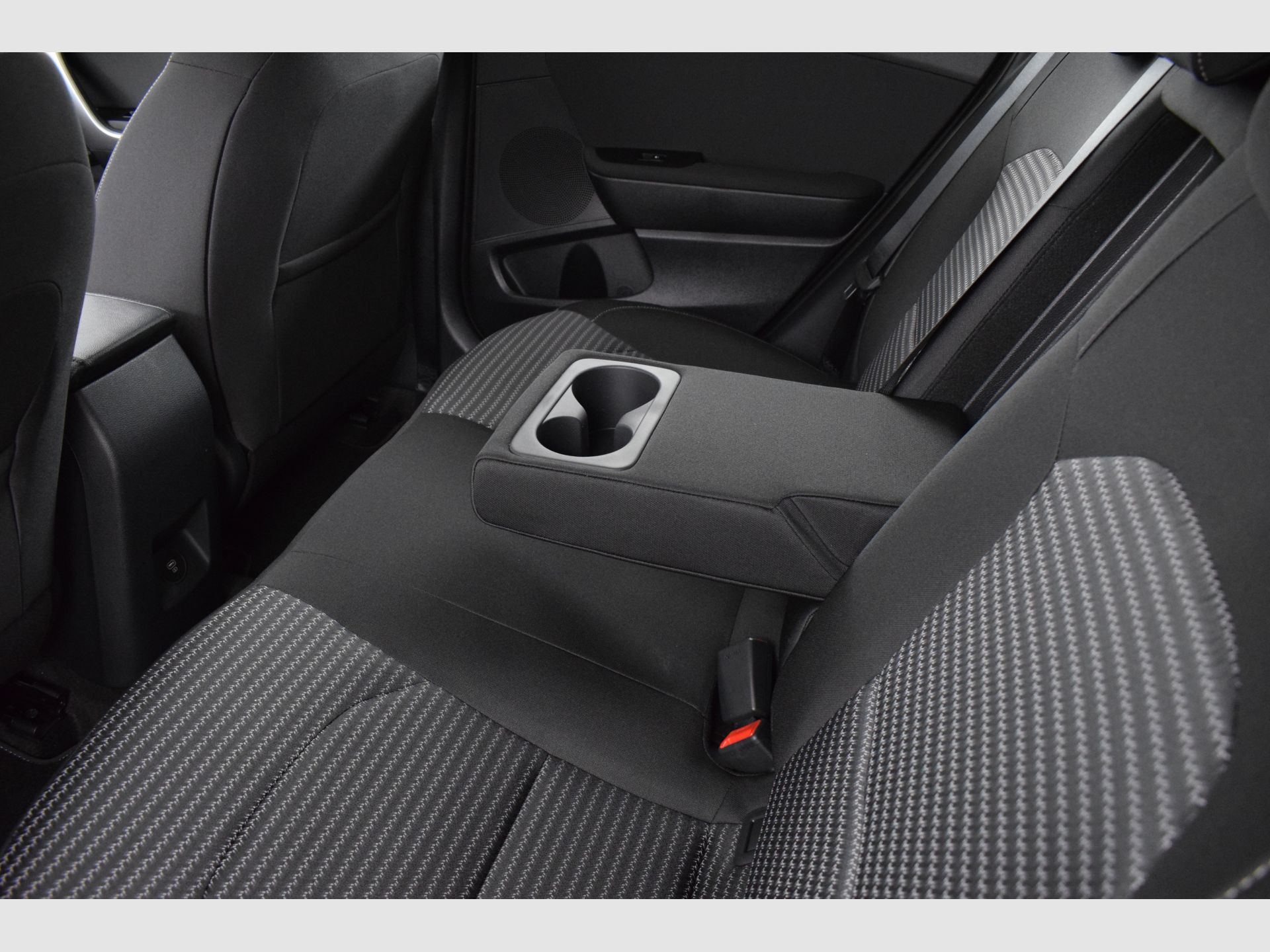 Kia Ceed - 4
