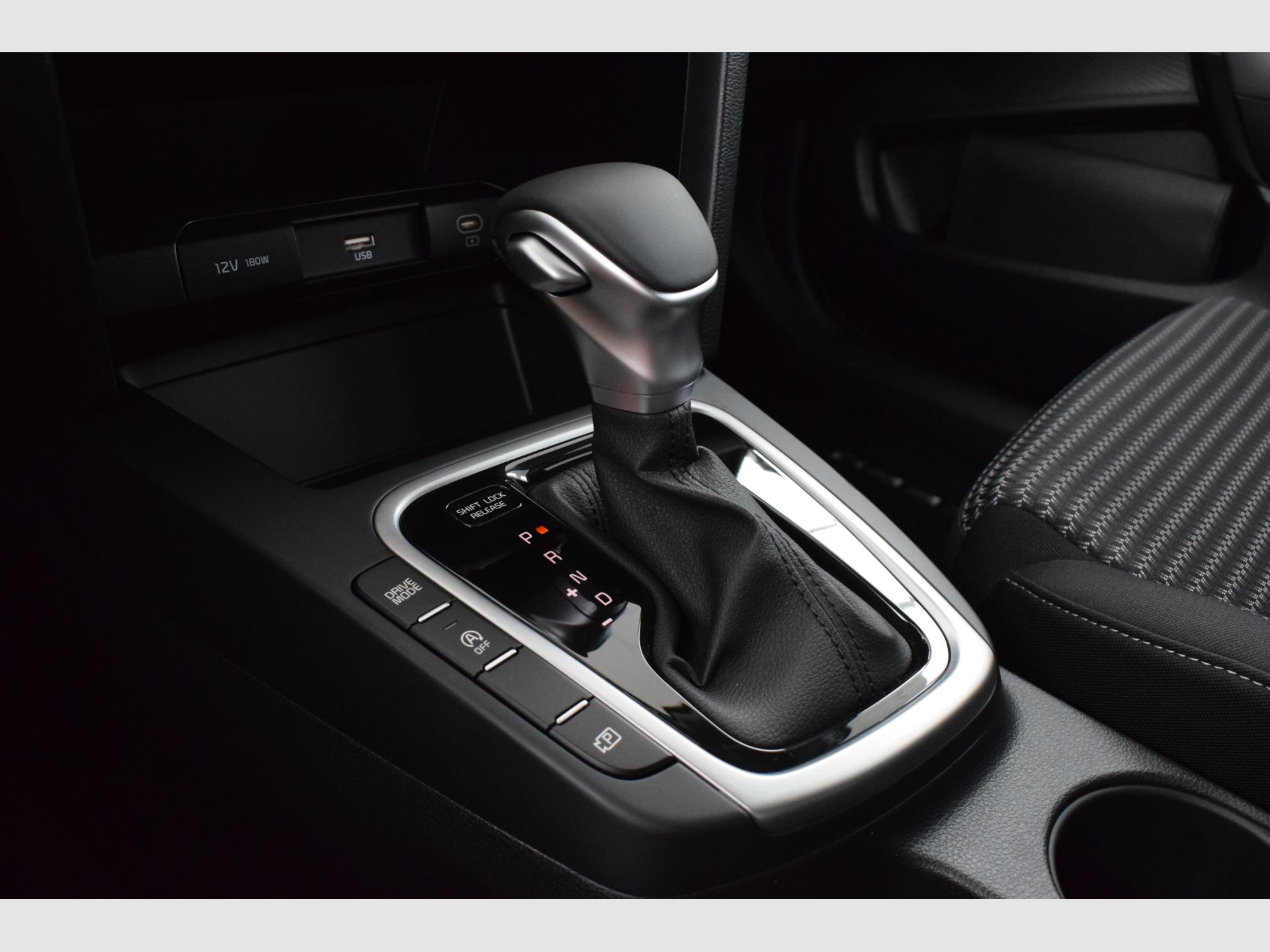 Kia Ceed - 6