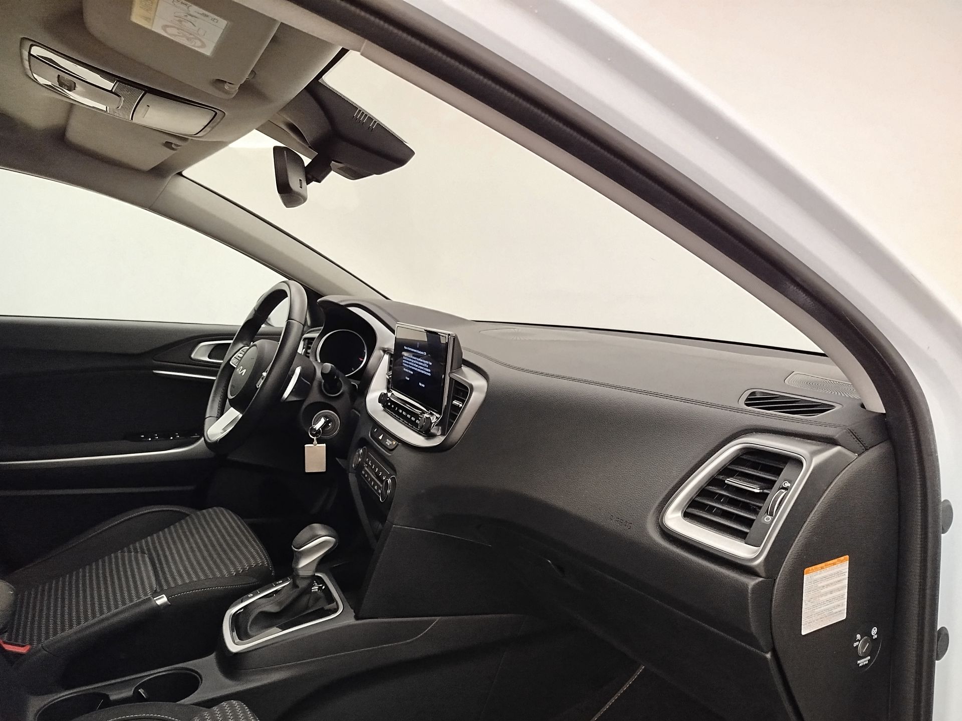 Kia Ceed - 9