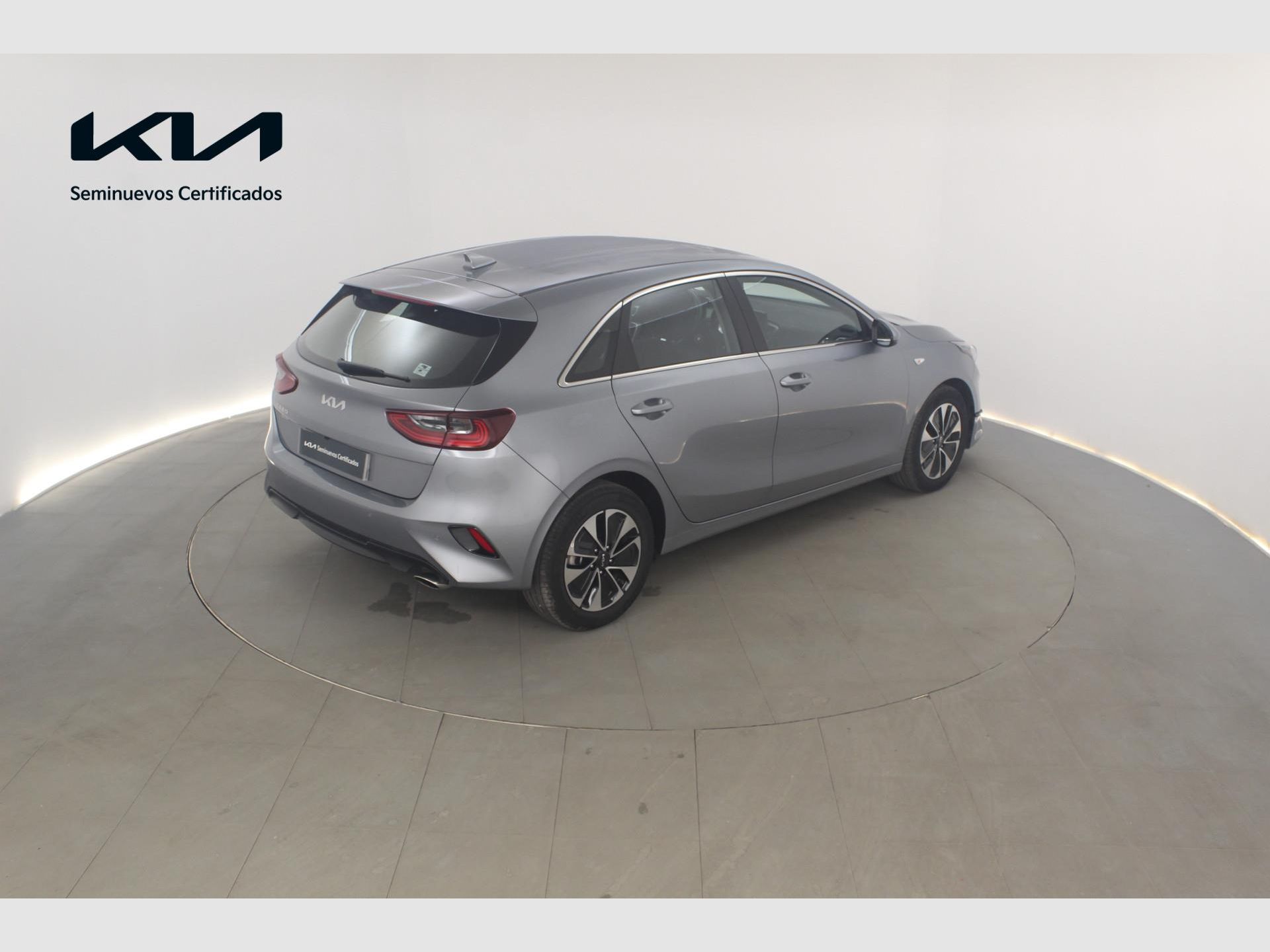 Kia Ceed - 6